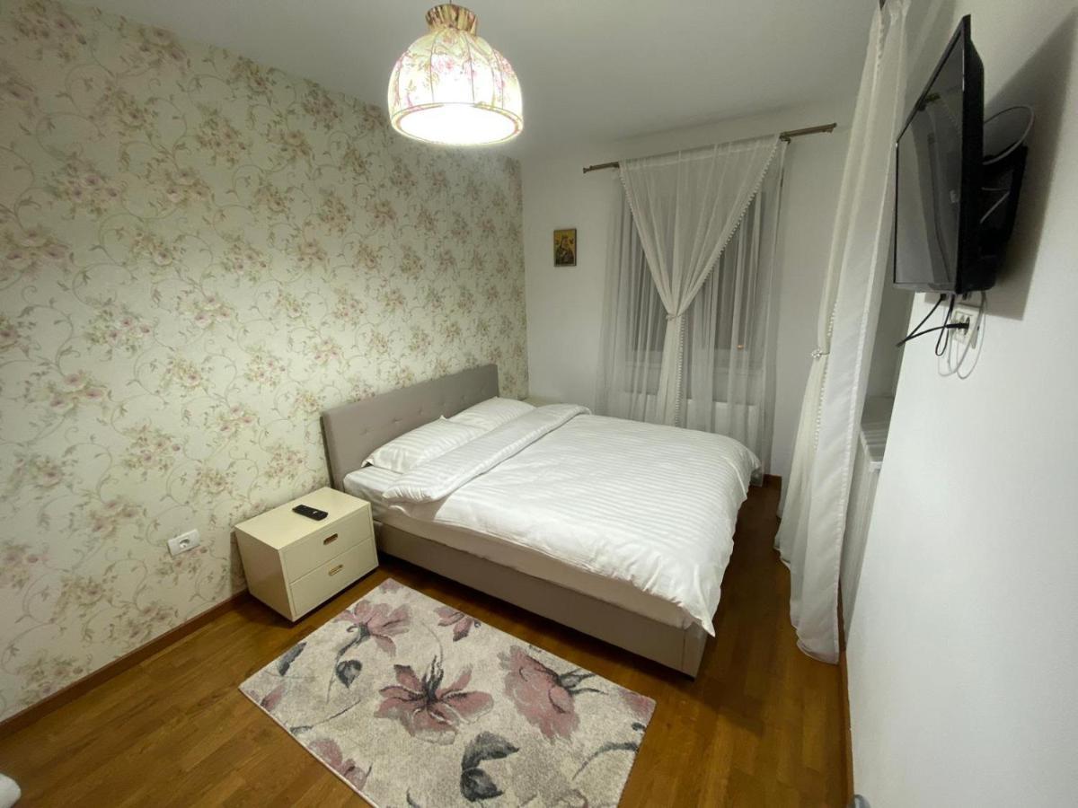 John'S Apartment Alba Iulia Buitenkant foto