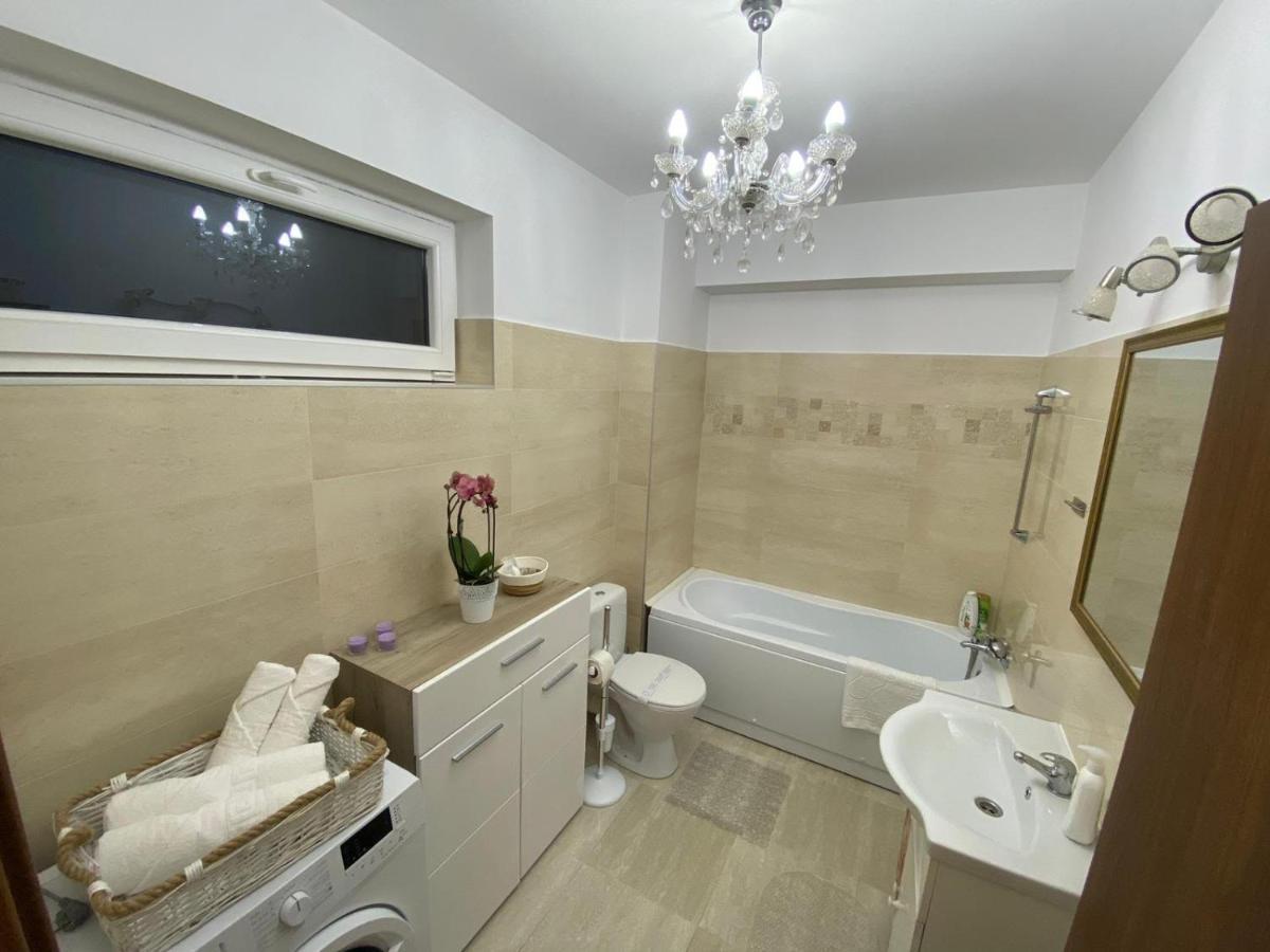 John'S Apartment Alba Iulia Buitenkant foto